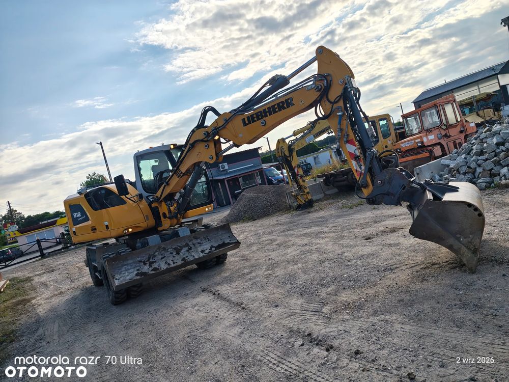 Liebherr A 912 COMPACT - 3