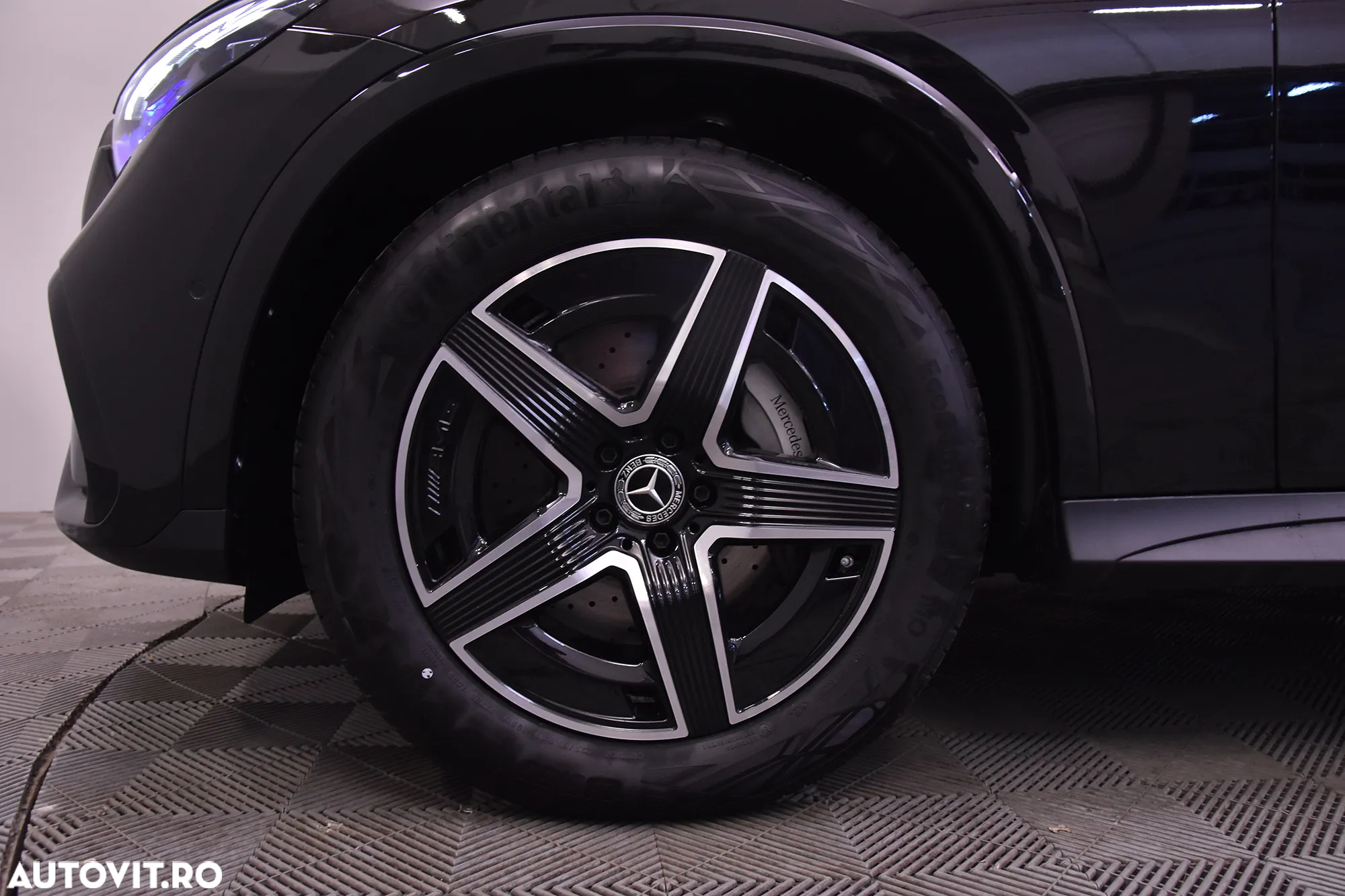 Mercedes-Benz GLC 300 4MATIC MHEV - 13