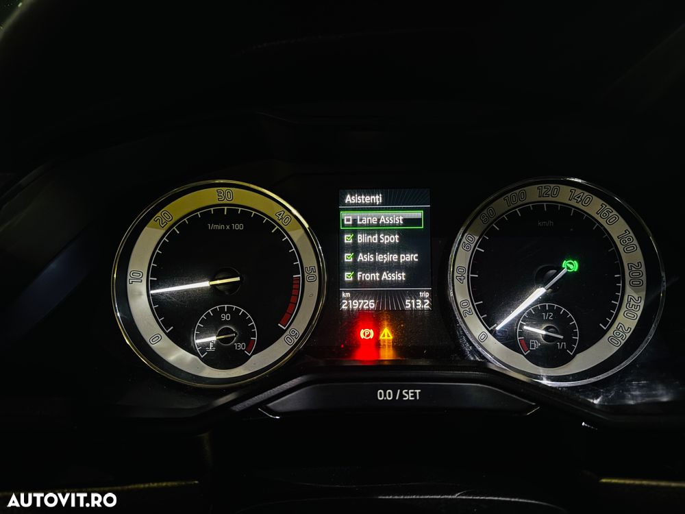 Skoda Superb 2.0 TDI DSG Laurin & Klement - 23
