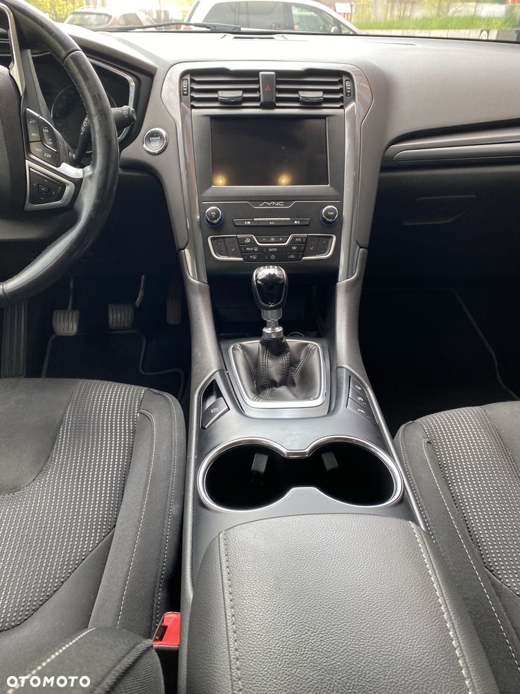 Ford Mondeo 2.0 TDCi Titanium - 16