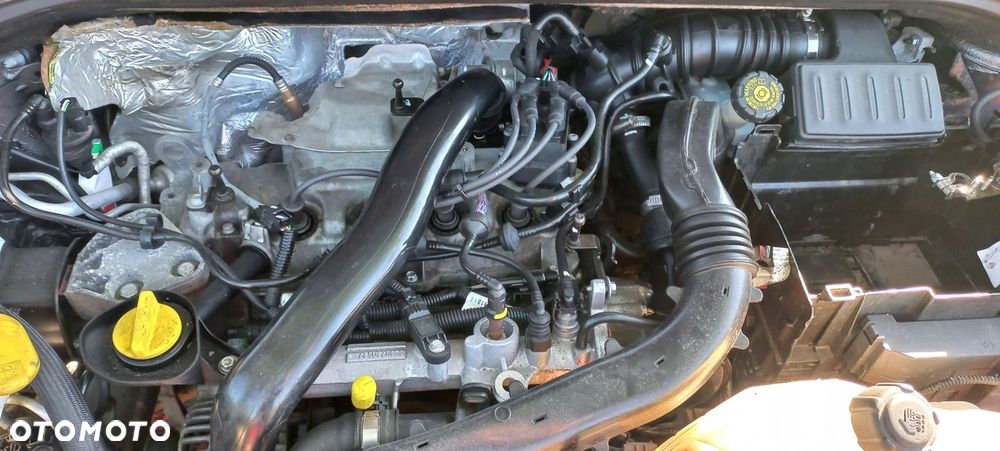 SILNIK 1.2 16V TCE 101KM RENAULT CLIO III 3D D4F784 - 2