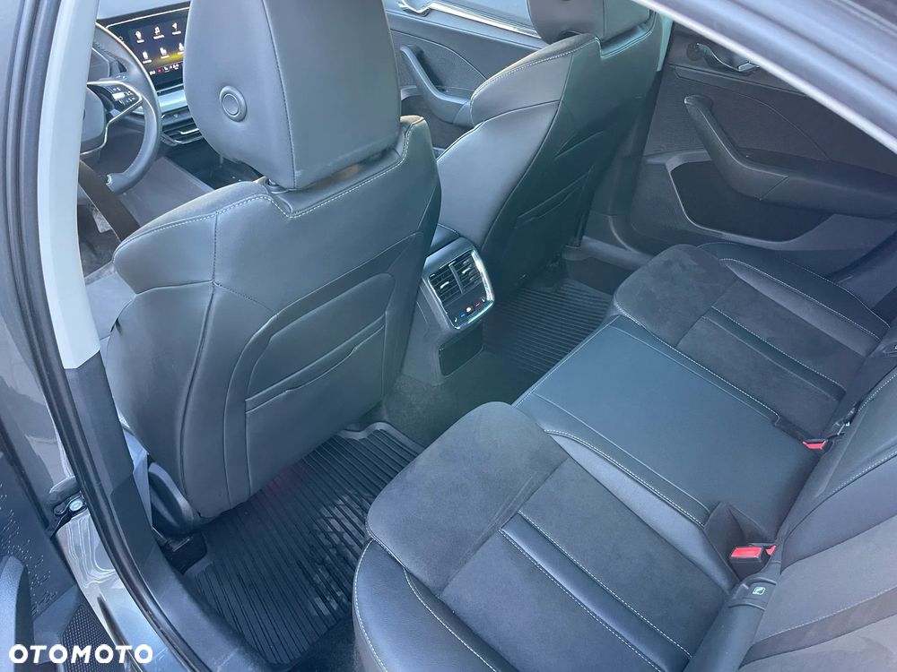 Skoda Octavia 2.0 TDI 4x4 Style DSG - 25