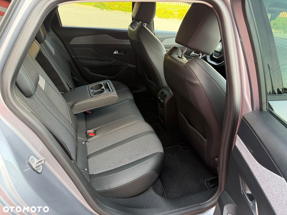 Peugeot 308 1.5 BlueHDi Allure S&S EAT8 - 26