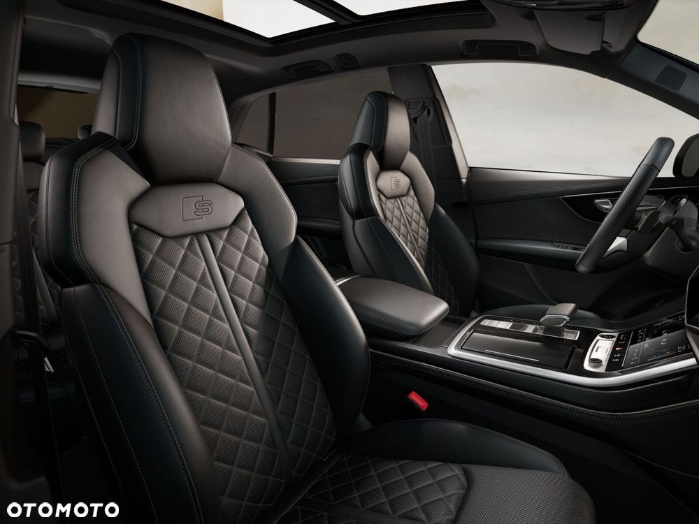 Audi SQ8 - 8