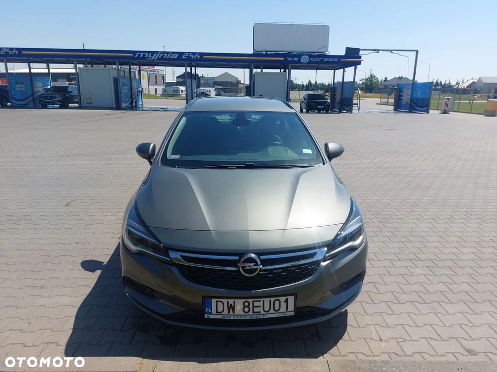 Opel Astra 1.4 T 120 Lat - 11