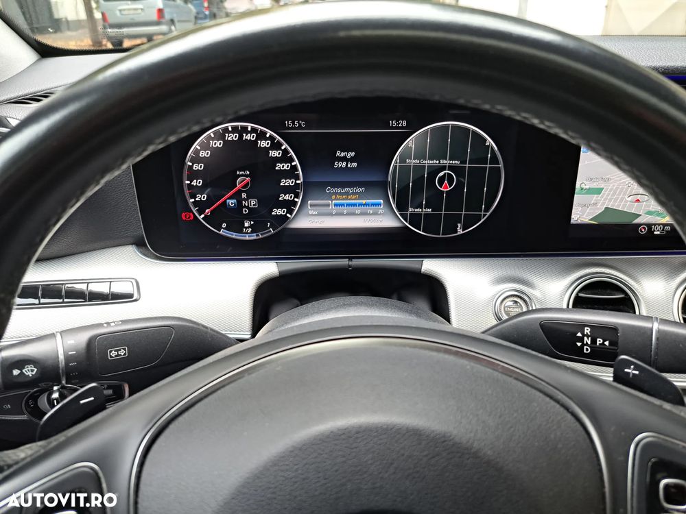 Mercedes-Benz E 220 d 9G-TRONIC Avantgarde - 23