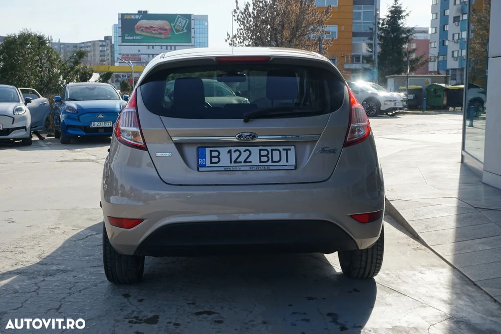 Ford Fiesta - 7