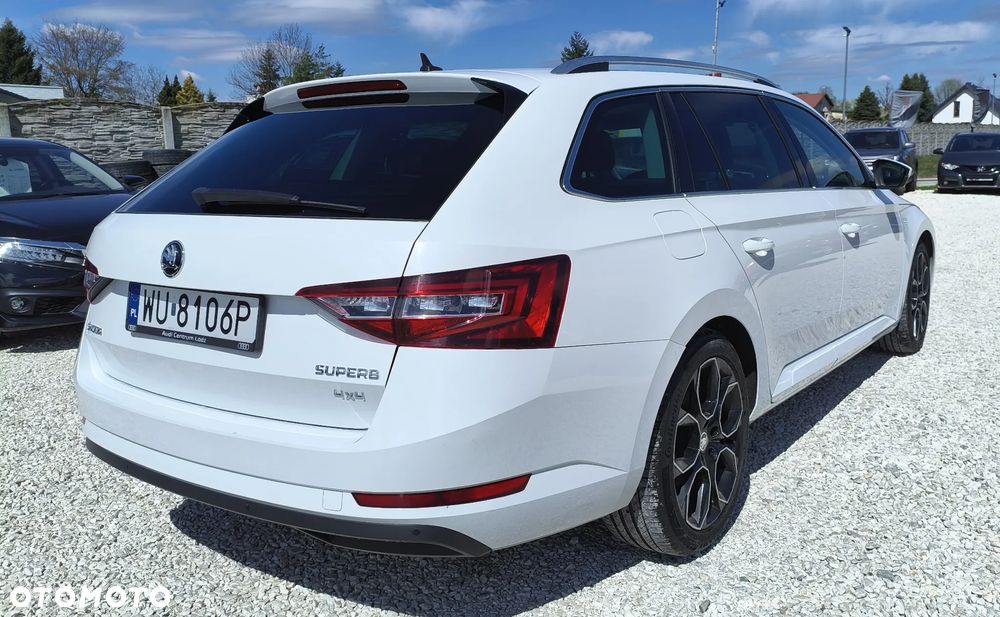Skoda Superb 2.0 TDI L&K DSG - 10