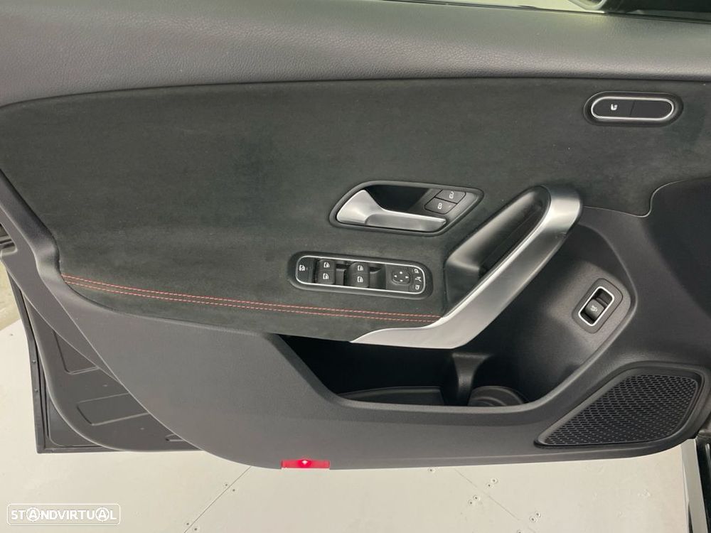 Mercedes-Benz A 200 Limousine d Style Aut. - 16