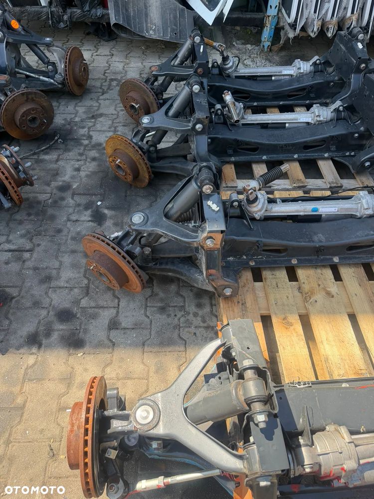 BELKA ZAWIESZENIA Iveco OE 5802444318 35S 35C 2014- 2019- POD RESOR - 2