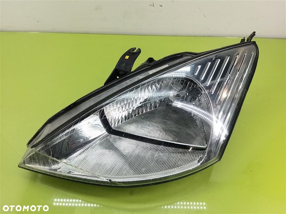 Reflektor lampa przód prawa Ford Focus Mk1 1998-2001 PRZED LIFT EUROPA - 1