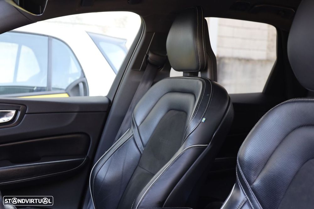 Volvo XC 60 2.0 D4 R-Design AWD Geartronic - 6