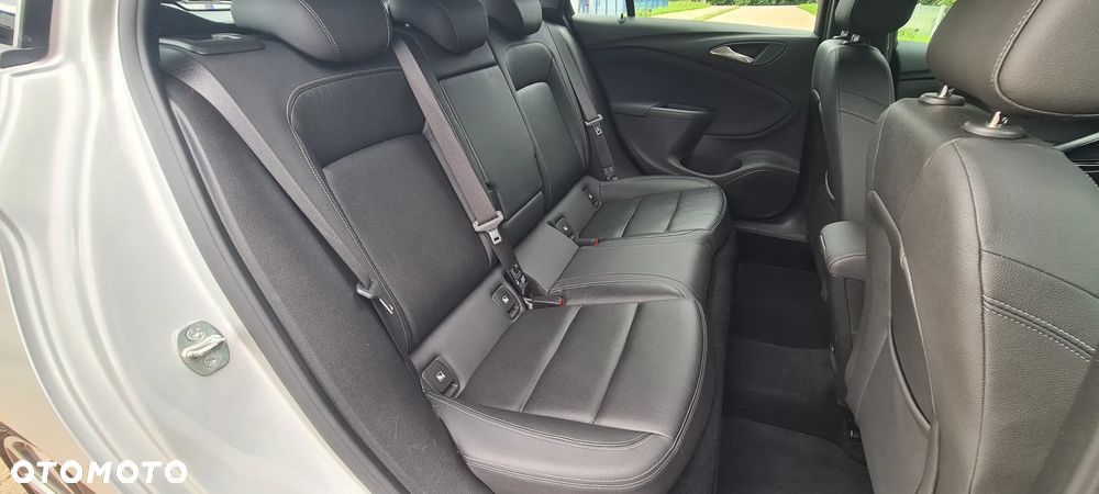 Opel Astra 1.6 Turbo Start/Stop Innovation - 20