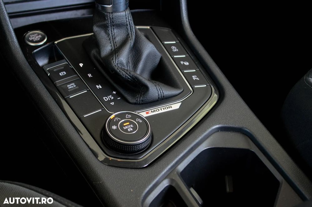 Volkswagen Tiguan 2.0 TDI SCR DSG 4Motion R-Line - 8