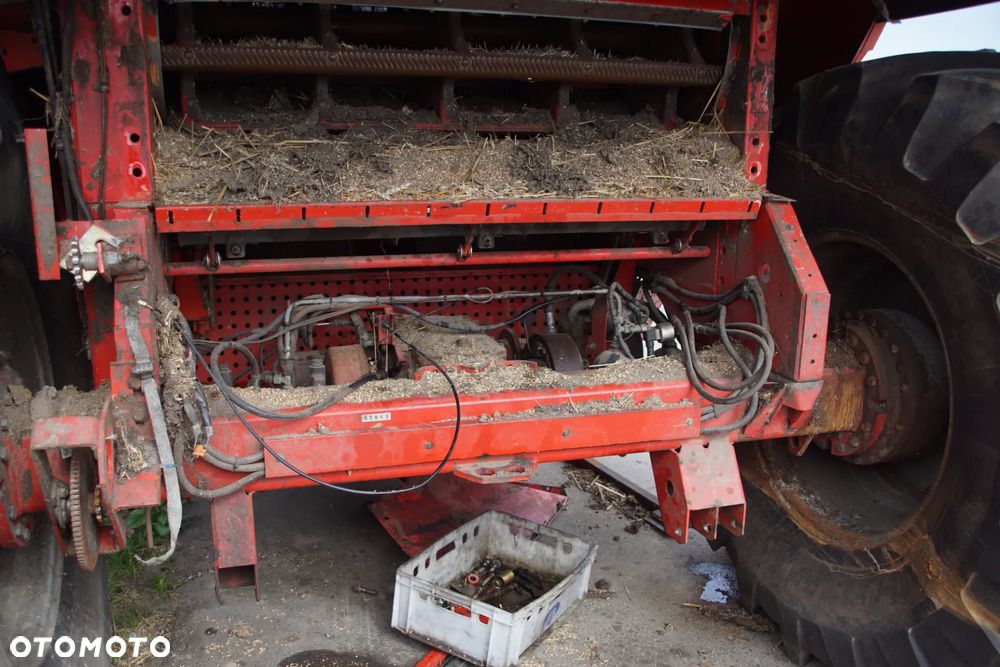 Kombajn na części - Massey Ferguson MF 36 7.6 220 KM 612 DSL 1997R Silnik Skrzynia Kabina Lampa Lusterko Schody Koło Deska Kokpit Sterownik Moduł Czujnik Kierownica Fotel - 25