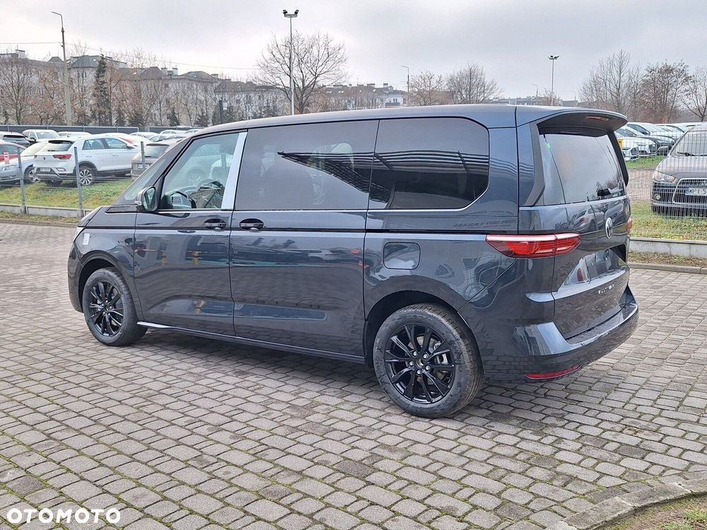 Volkswagen Multivan - 11