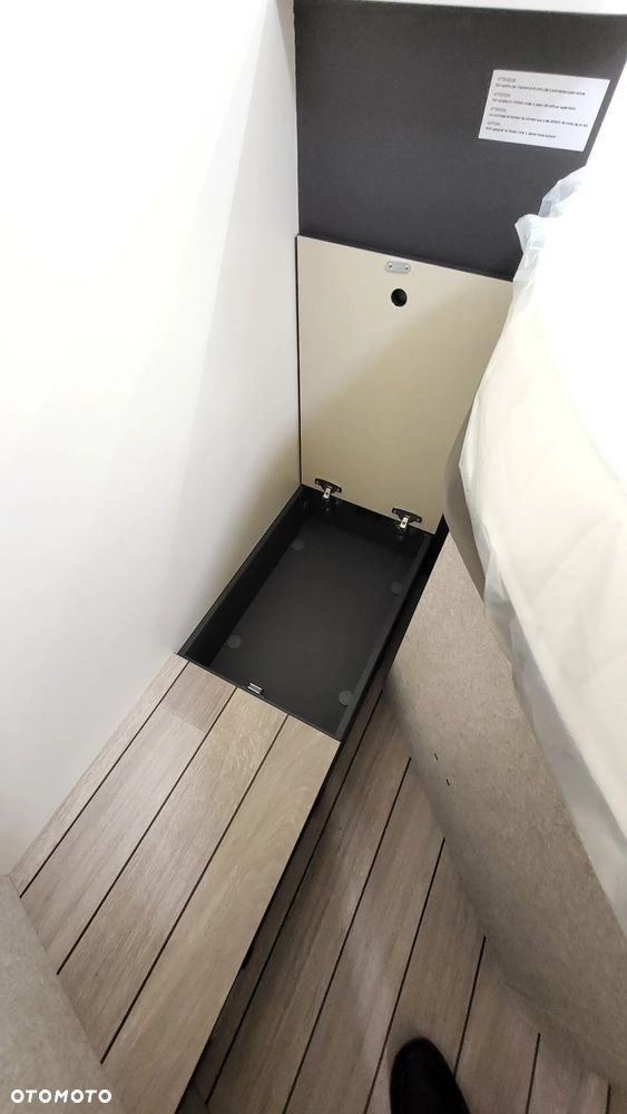 McLOUIS MC4 381 - 4 osobowy - 30