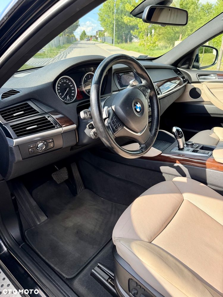 BMW X6 xDrive40d - 9