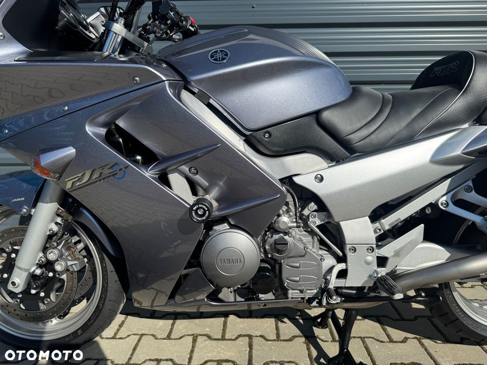 Yamaha FJR - 14