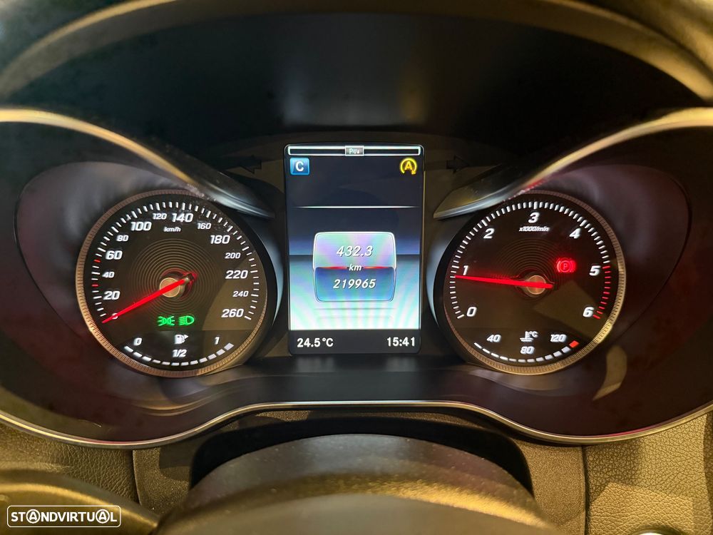 Mercedes-Benz A 180 CDI AMG Line - 37