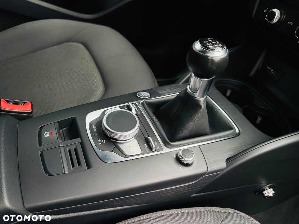 Audi A3 Sportback 1.6 TDI sport - 40