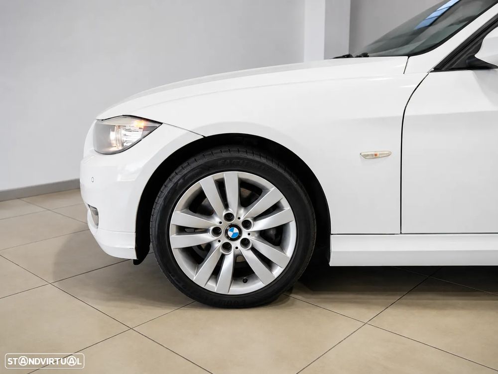 BMW 320 d DPF Blue Performance - 3