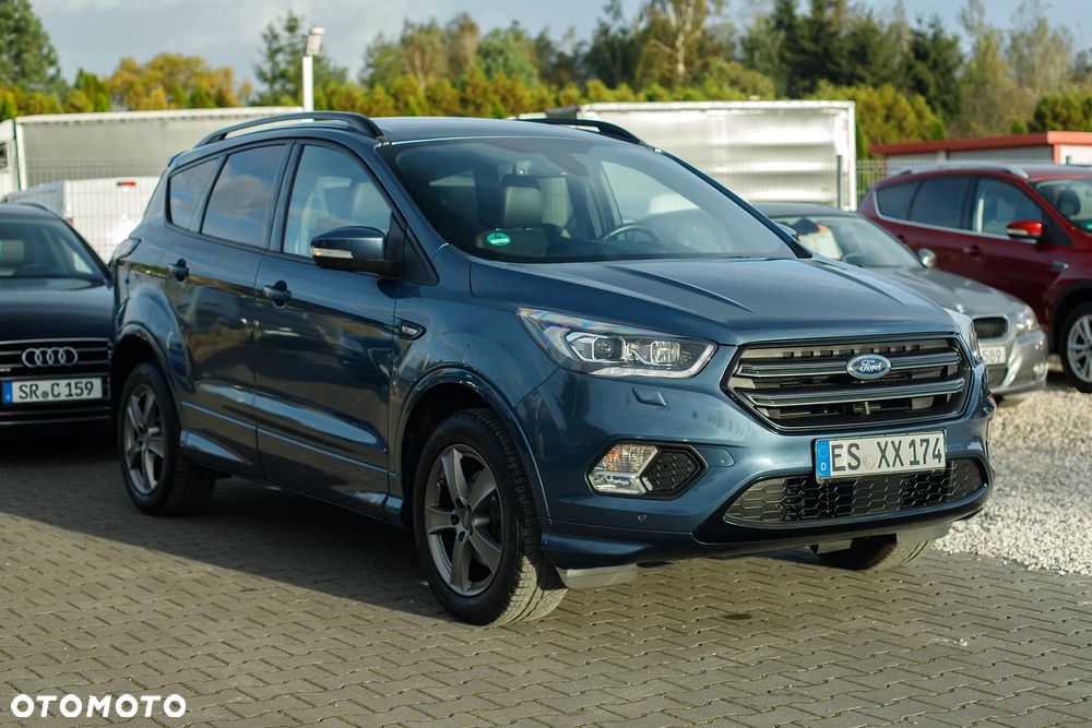Ford Kuga 1.5 EcoBoost 2x4 ST-Line - 1