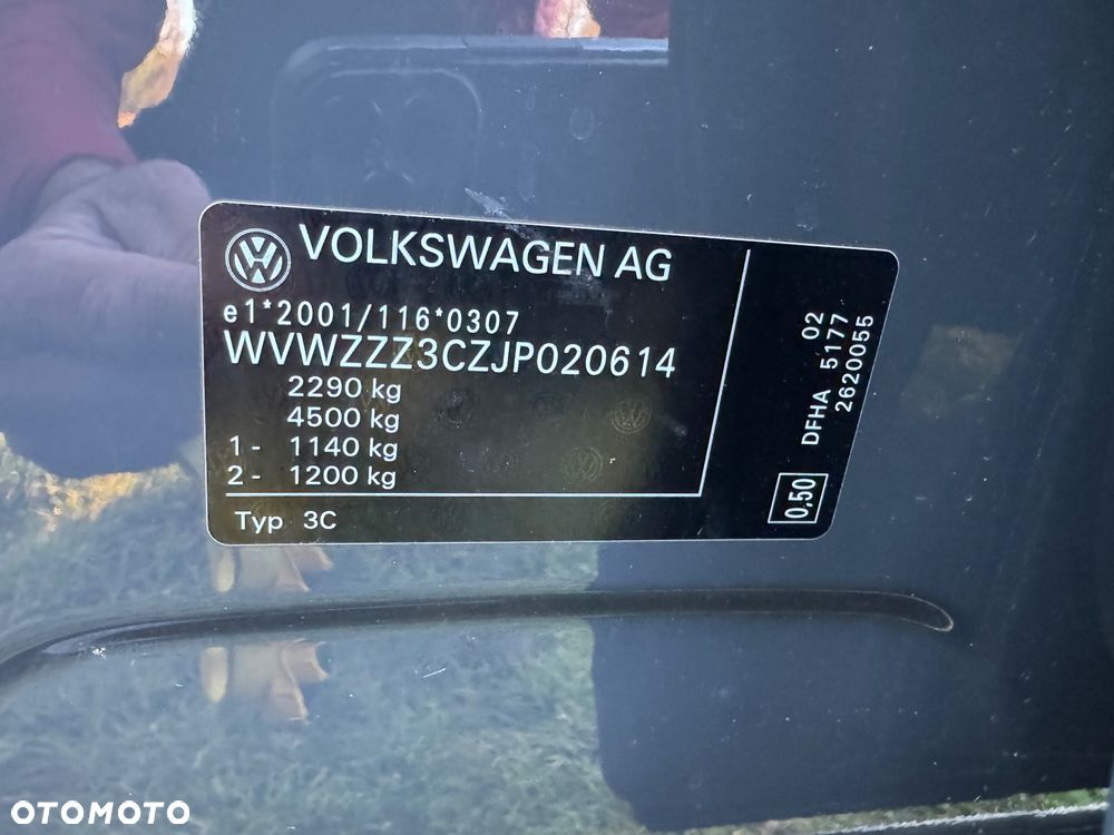 Volkswagen Passat Variant 2.0 TDI SCR DSG 4Motion Elegance - 39