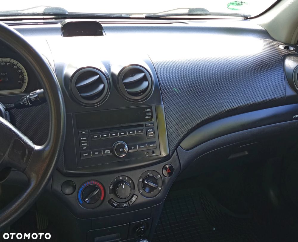 Chevrolet Aveo 1.2 LS - 13