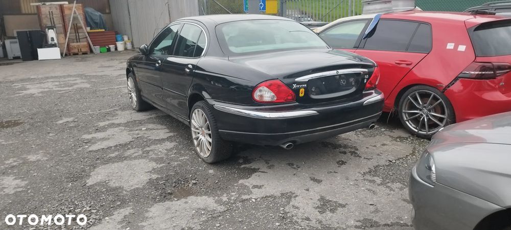 Jaguar X-Type - 6