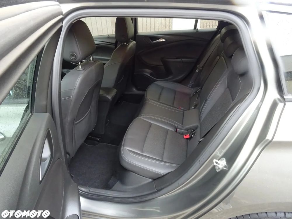 Opel Astra 1.5 D Start/Stop Automatik Business Elegance - 4