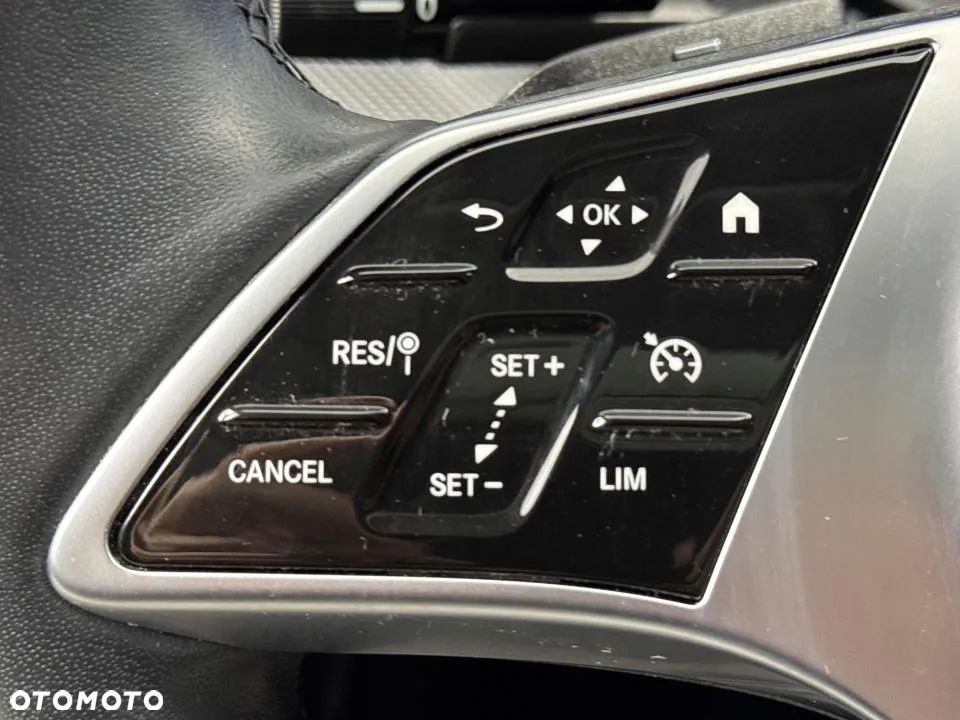 Mercedes-Benz Klasa C ver-220-d-mhev-4--matic-all--terrain-avantgarde - 15