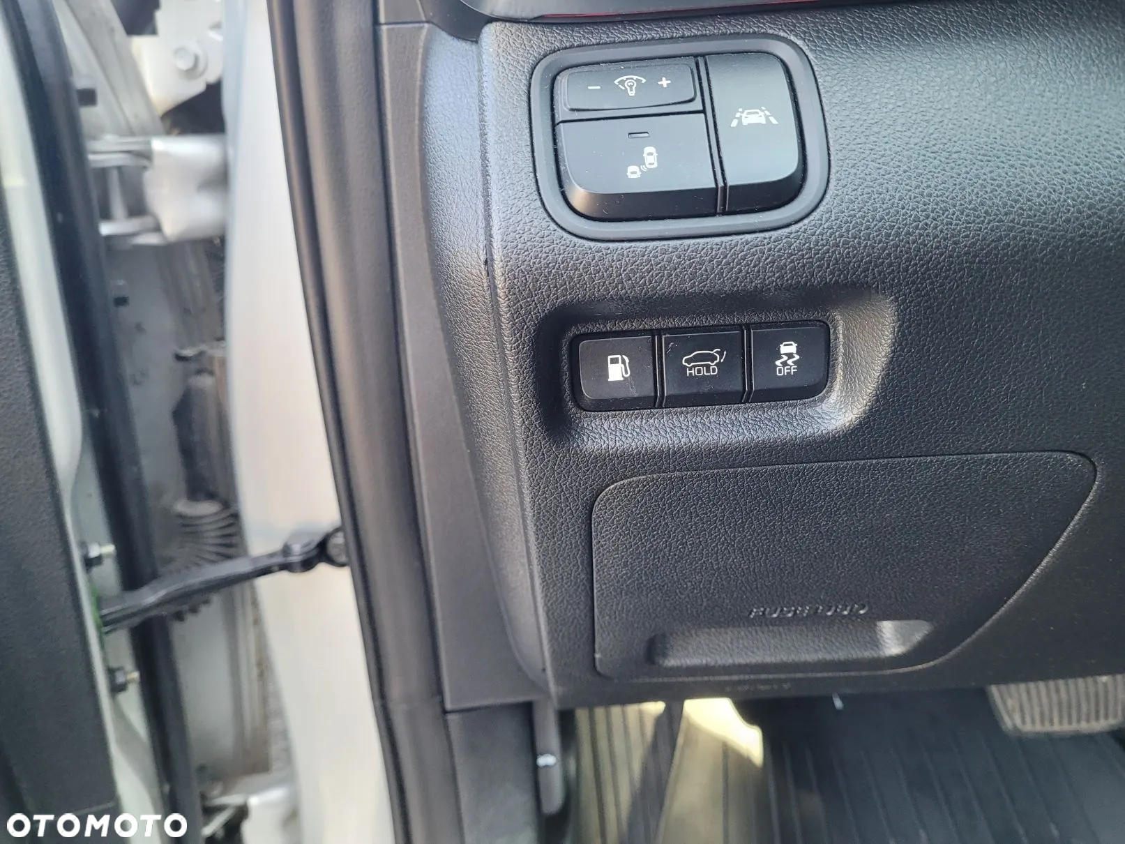 Kia Optima Plug-in Hybrid - 24
