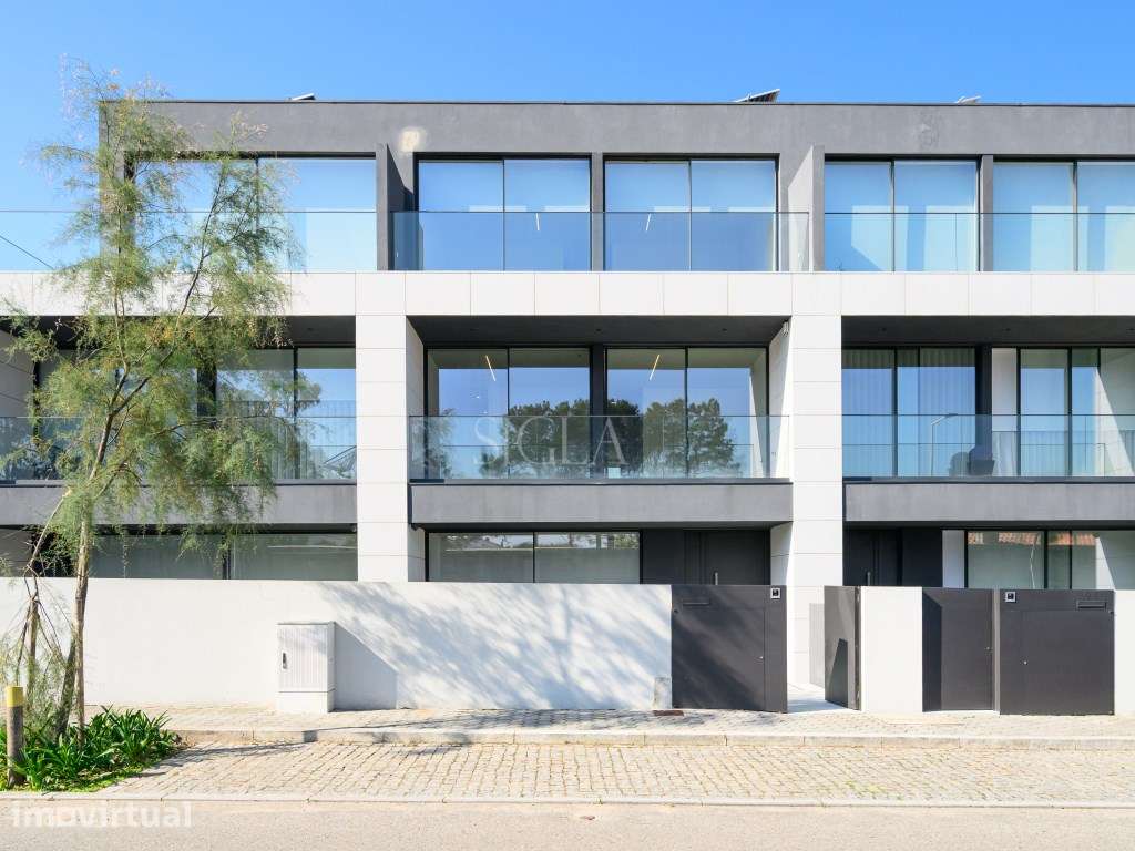 Moradia T4+1, em Canidelo, Vila Nova de Gaia - Grande imagem: 4/46