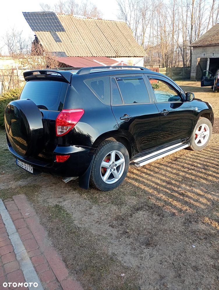 Toyota RAV4 - 4