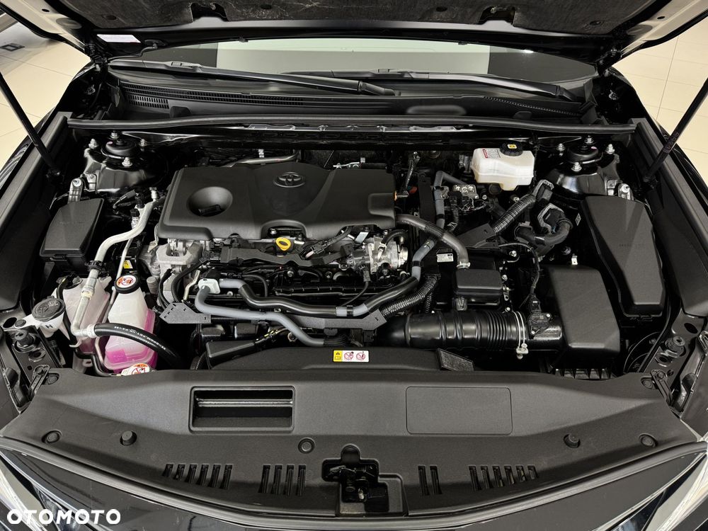 Toyota Camry - 19