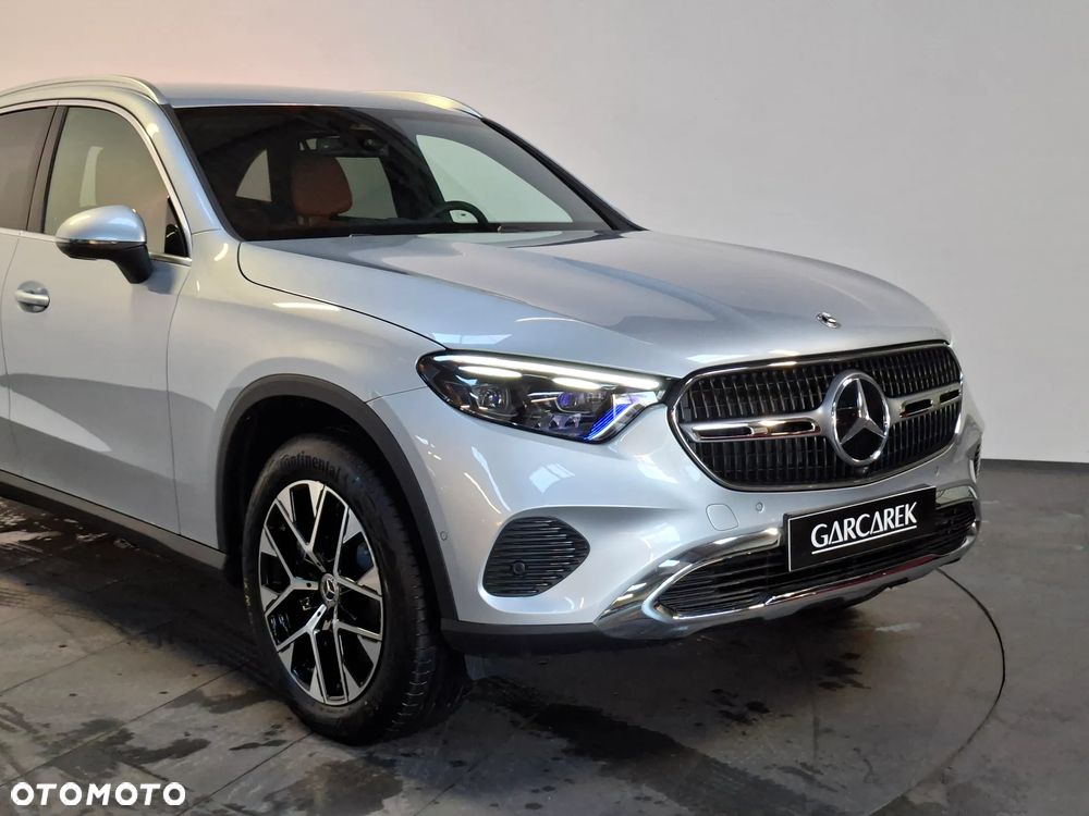 Mercedes-Benz GLC 300 e PHEV 4-Matic Avantgarde - 6