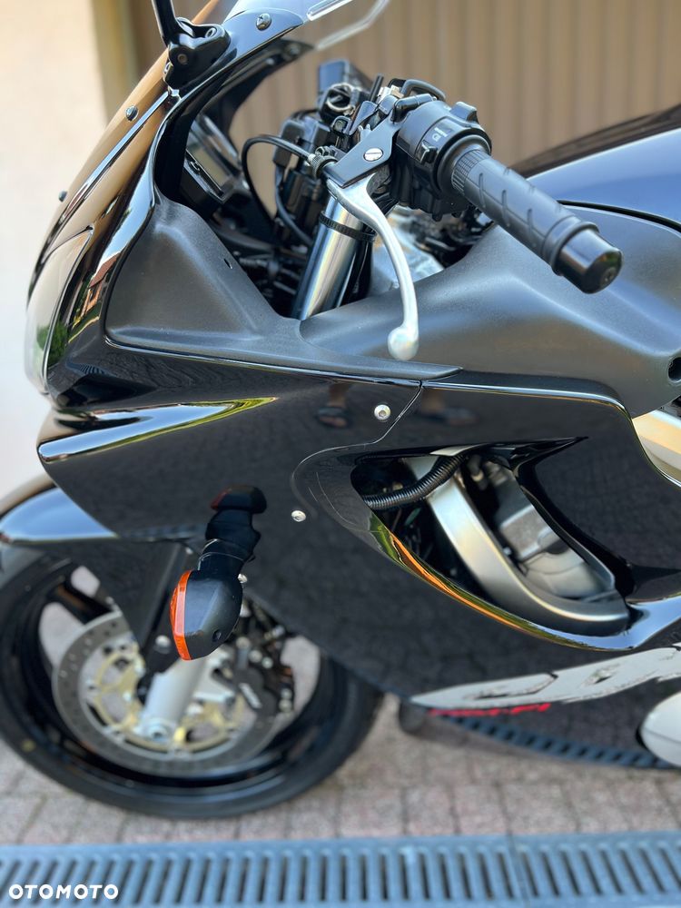 Honda CBR - 23