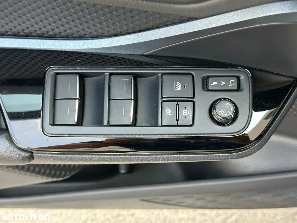 Toyota C-HR 1.8 HSD 4x2 CVT C-ult - 20