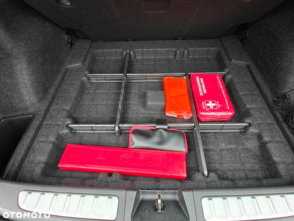 BMW X1 sDrive18d Sport Line - 15