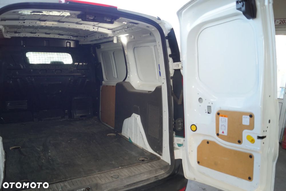 Ford Transit Connect - 32