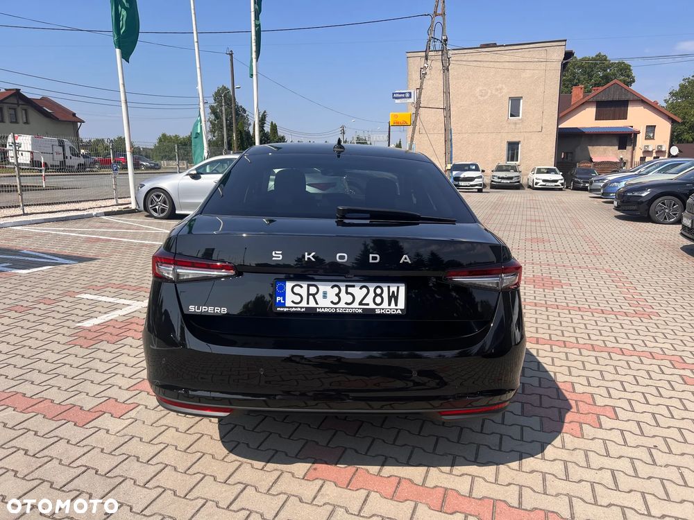 Skoda Superb 2.0 TSI Drive DSG - 8