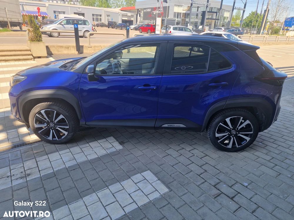 Toyota Yaris Cross 1.5 VVT-i HSD 4x4 Exclusive Premiere - 6