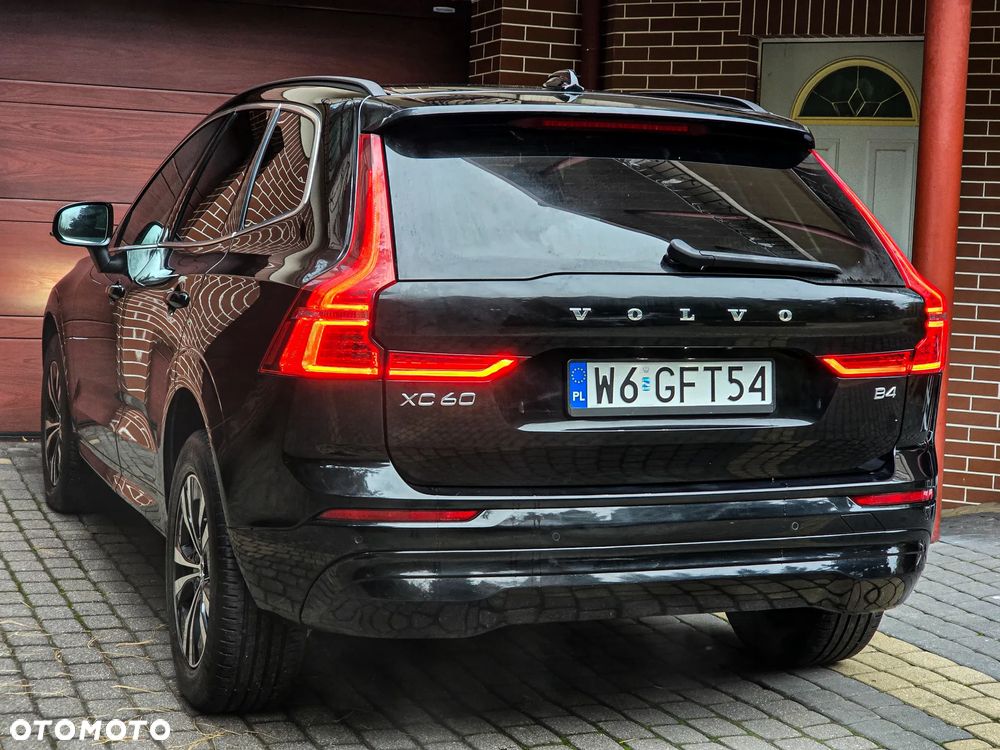 Volvo XC 60 B4 B Momentum Pro - 5