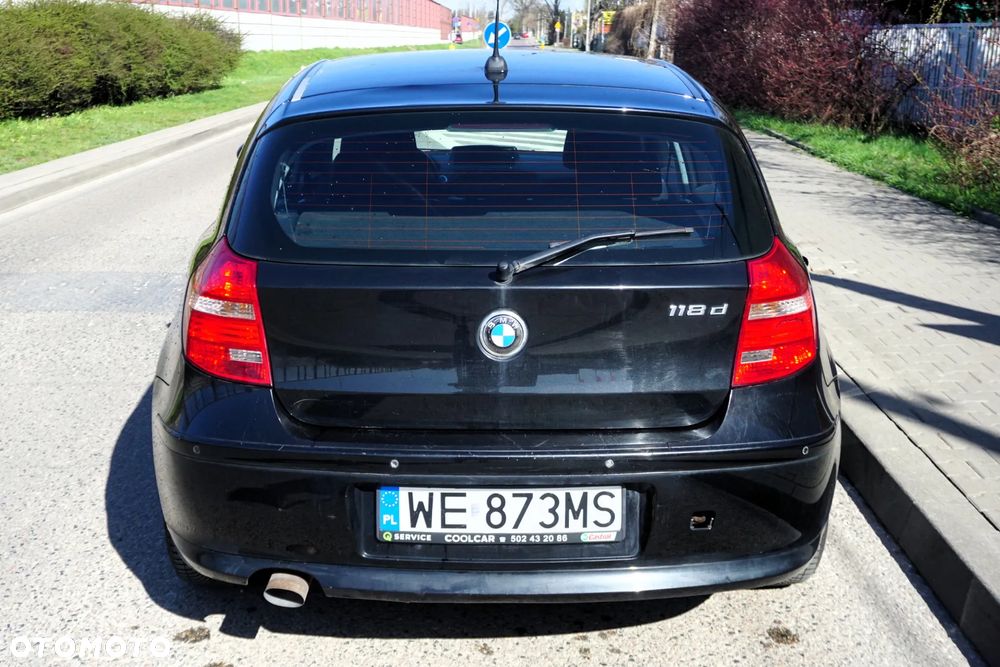 BMW Seria 1 118d DPF - 10