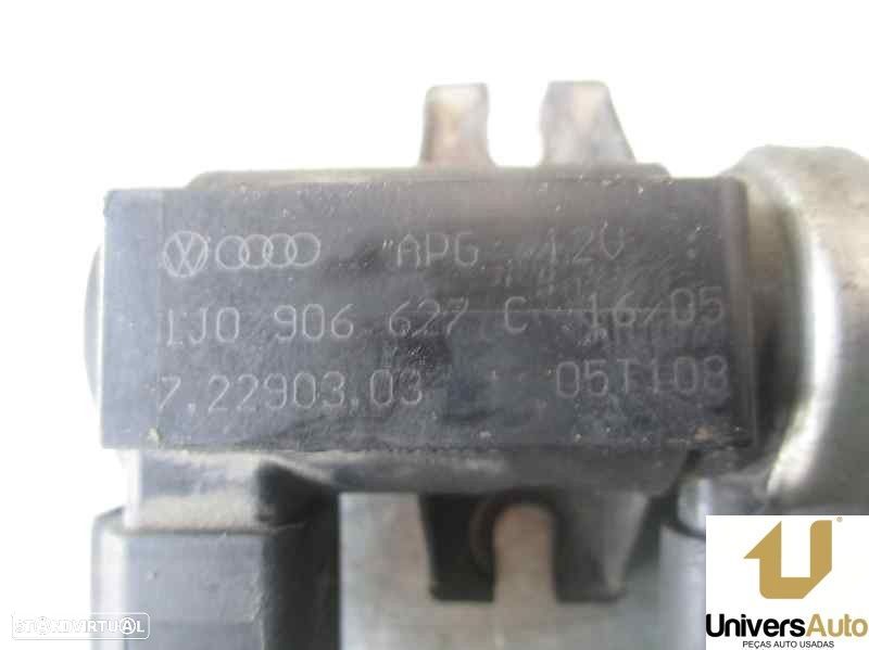 ELECTROVALVULA VÁCUO VOLKSWAGEN TRANSPORTER V FURGÃO 2005 -1J0906627C - 4