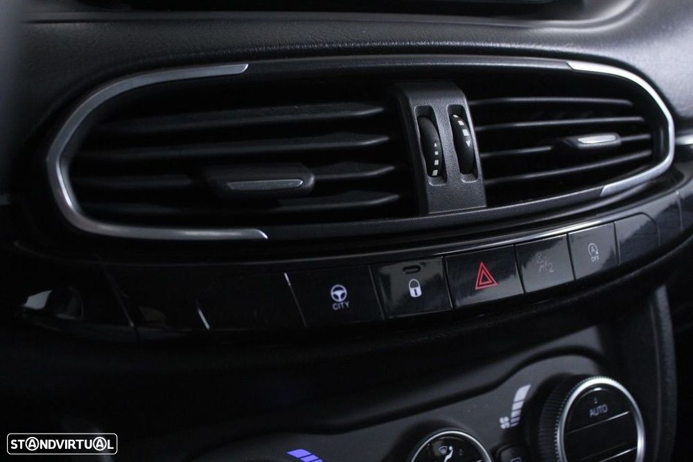 Fiat Tipo Station Wagon 1.0 GSE T3 City Life - 28