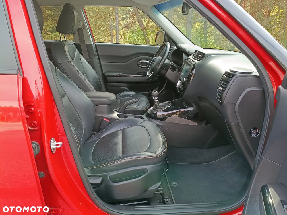Kia Soul 1.6 CRDI Dream-Team Edition - 10