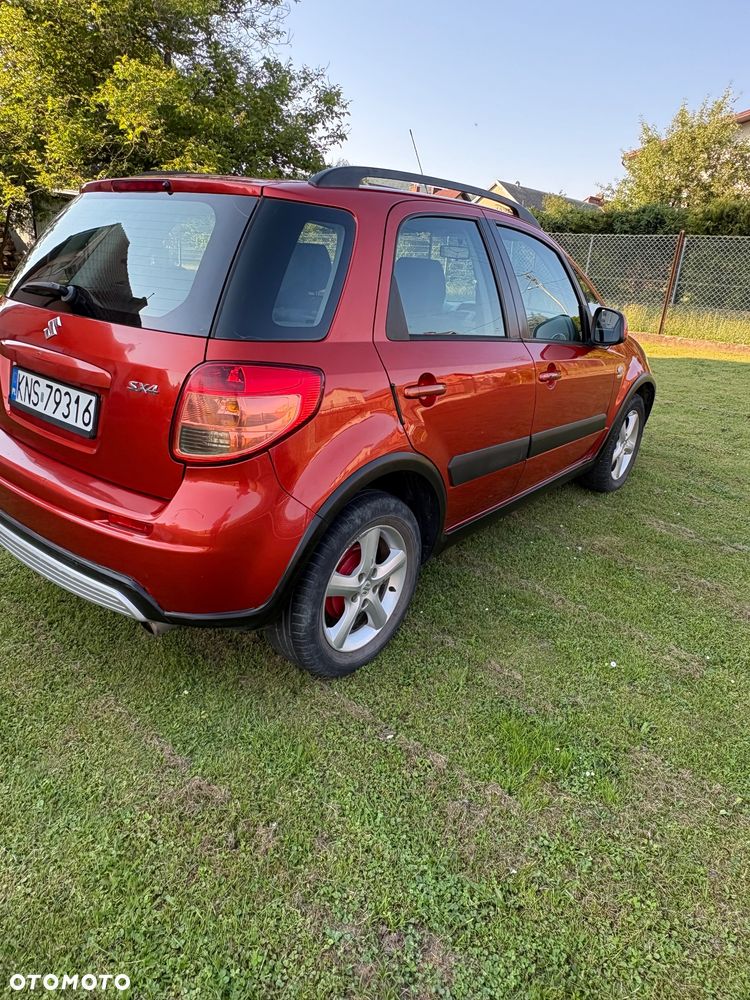 Suzuki SX4 - 4