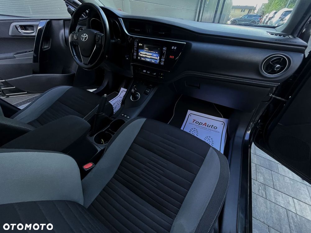 Toyota Auris Hybrid 135 Prestige - 15